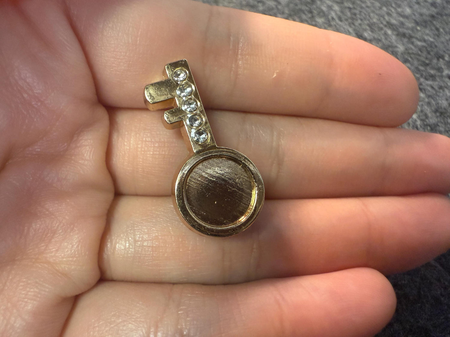 Gold Key and Padlock Design Shoe Charms