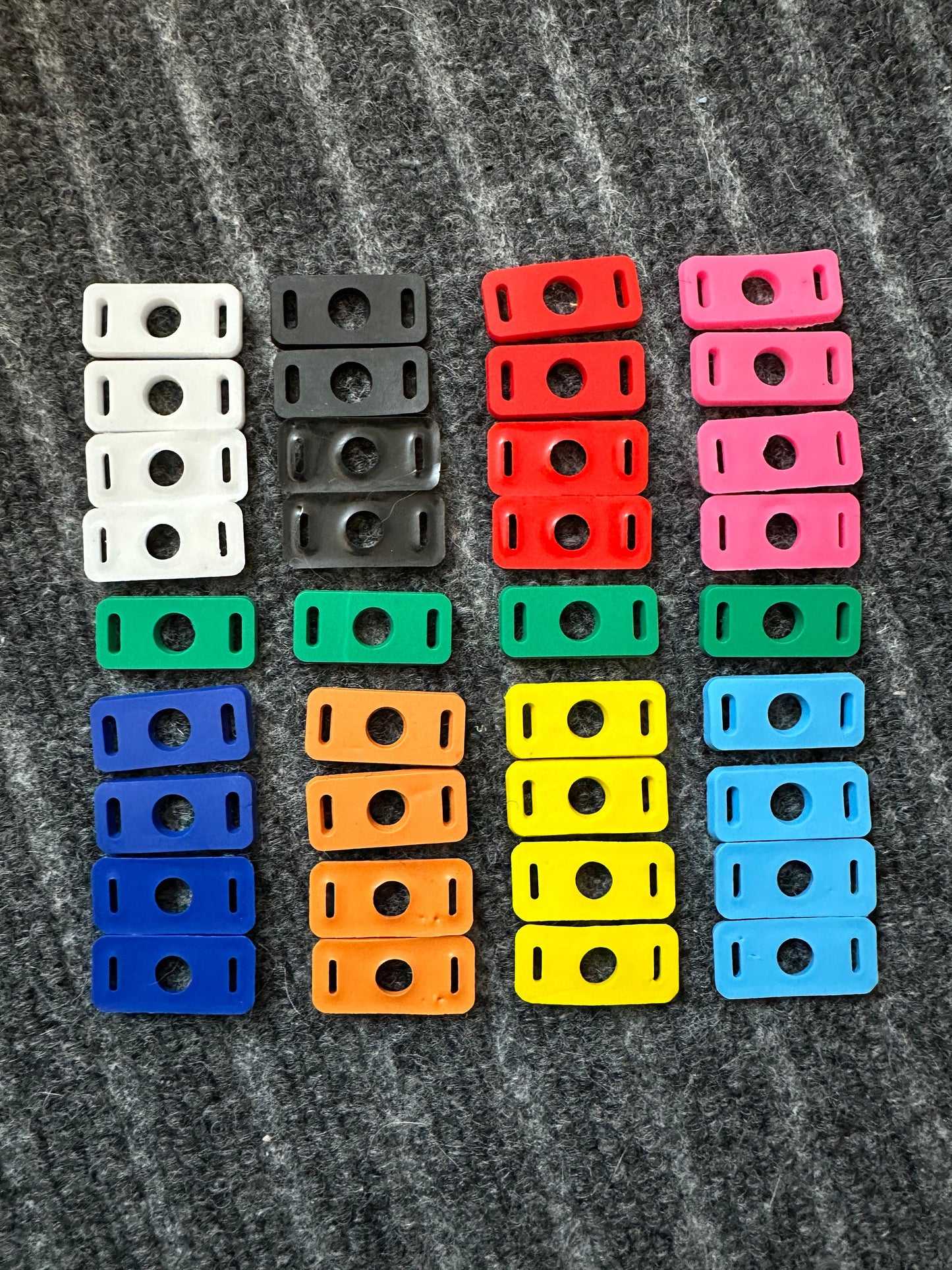 colorful Shoe Charm to Shoelace Adapters connecter decorate DIY ideas