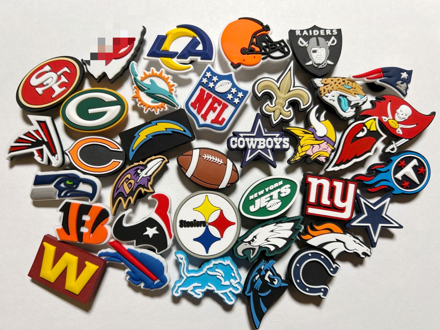 FOOTBALL TEAM LOGO shoe charms