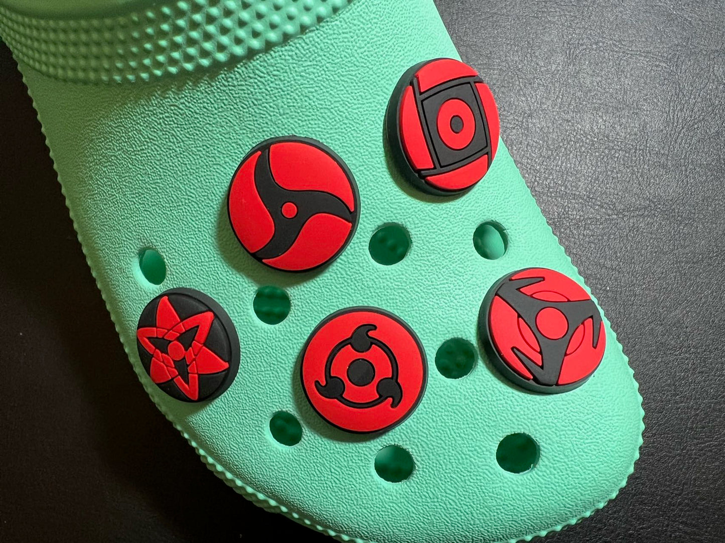 Charmes de chaussures Naruto Croc Charmes de décalcomanies de chaussures JuliesDecal charmes d'anime