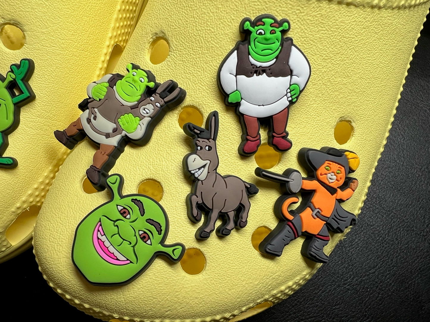 Charmes de chaussures Shrek Croc Charmes de décalcomanies de chaussures JuliesDecal charmes d'anime Disney