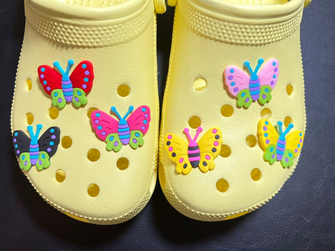 Encantos coloridos del zapato del tema del diseño de la mariposa Mejor calidad JuliesDecalDesign