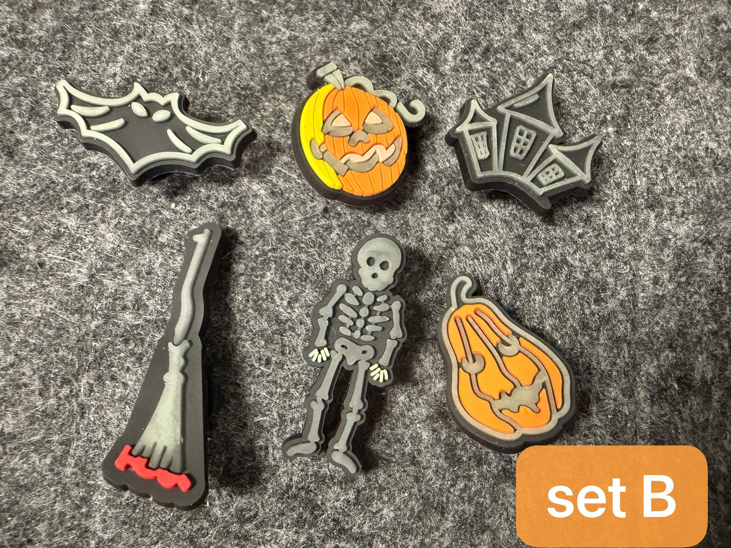 Glow in dark Trick or treat Skeleton Ghost broom hunted house bat Horror Pumpkin Theme Design Halloween Shoe Charms