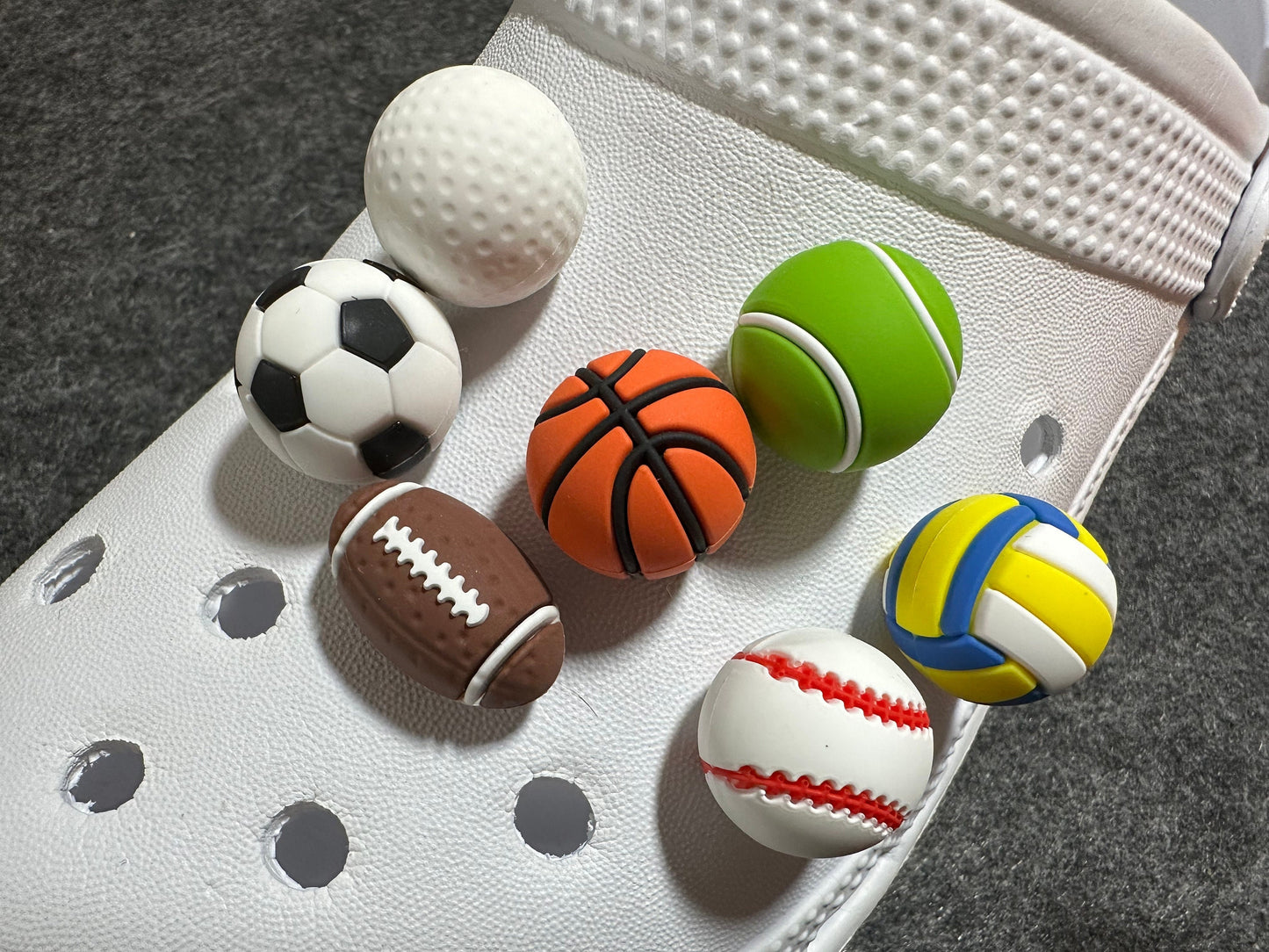 3D Deporte Fútbol Baloncesto Béisbol Fútbol y más adornos para zapatos La mejor calidad JuliesDecalDesign