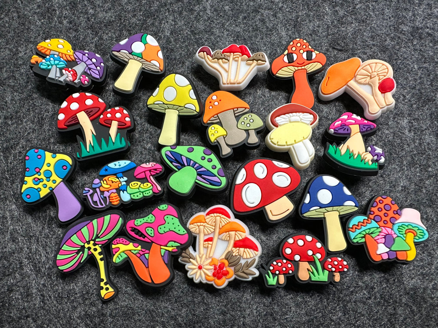 Charms para zapatos con diseño de setas